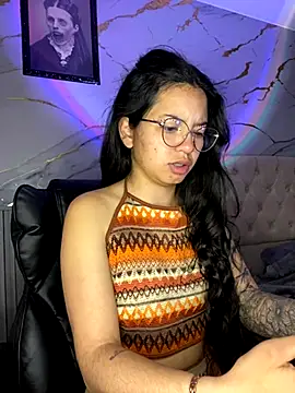 Snapshot of Rosita_forever_ chatting on 11-01-25, 01:24 Rosita forever online show from 11-01-25, 01:24