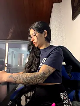 Snapshot of Rosita_forever_ chatting on 11-09-25, 01:31 Rosita forever online show from 11-09-25, 01:31