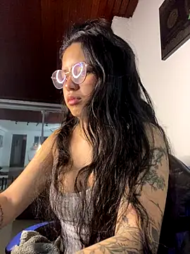 Snapshot of Rosita_forever_ chatting on 12-14-25, 08:52 Rosita forever online show from 12-14-25, 08:52