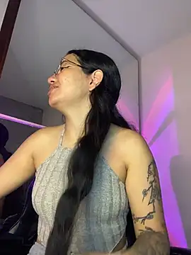 Rosita forever  online show from 05-25-26, 02:23