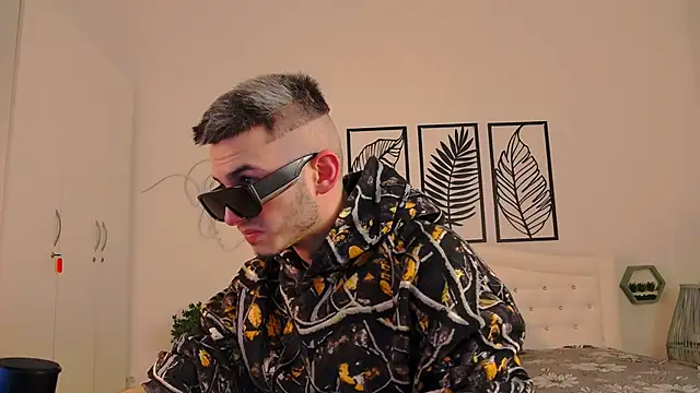 Devin Jay online show from 02-27-25, 01:48