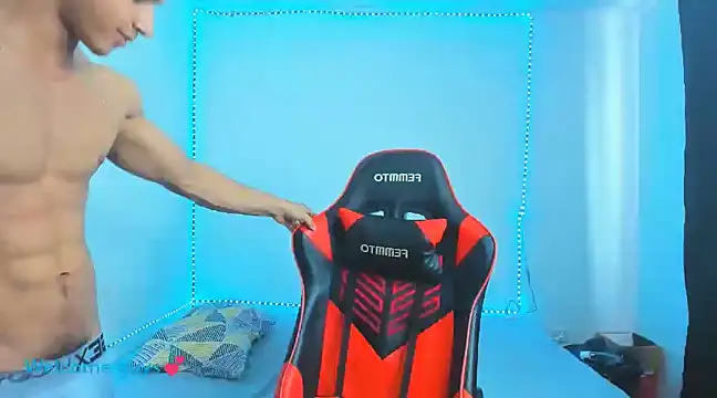 Snapshot of oliver_thompsson7 chatting on 02-05-25, 08:57 oliver thompsson7 online show from 02-05-25, 08:57