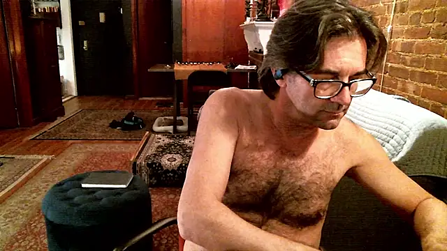 Snapshot of Johnny_Bottoms chatting on 02-10-26, 12:37 Johnny Bottoms online show from 02-10-26, 12:37