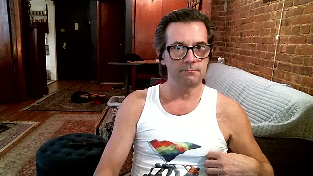 Snapshot of Johnny_Bottoms chatting on 02-16-26, 02:46 Johnny Bottoms online show from 02-16-26, 02:46