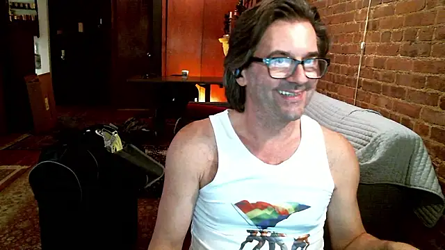 Snapshot of Johnny_Bottoms chatting on 02-25-26, 11:58 Johnny Bottoms online show from 02-25-26, 11:58