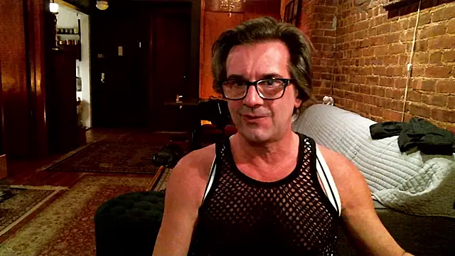 Snapshot of Johnny_Bottoms chatting on 02-28-26, 12:33 Johnny Bottoms online show from 02-28-26, 12:33