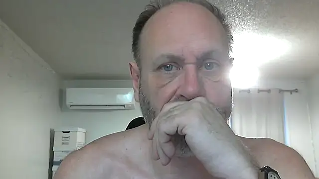 Snapshot of fireinside1963 chatting on 03-04-26, 01:11 fireinside1963 online show from 03-04-26, 01:11