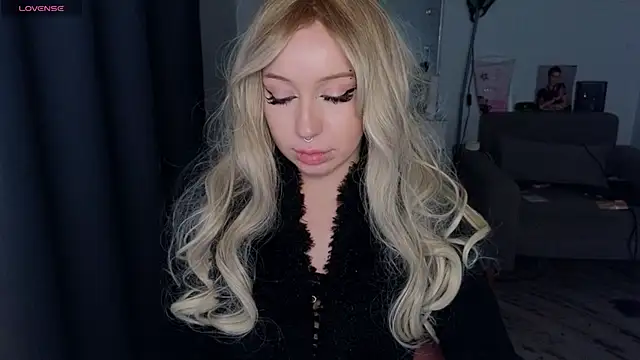 Snapshot of MoranaMissGod chatting on 10-20-25, 01:28 MoranaMissGod online show from 10-20-25, 01:28