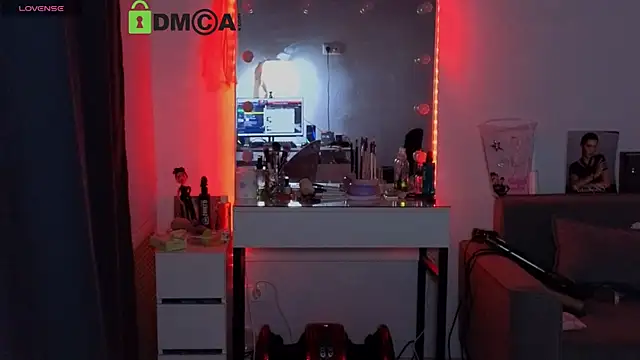 MoranaMissGod online show from 11-18-25, 11:37