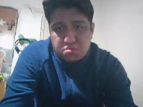 Snapshot of manolo666hot chatting on 01-10-26, 05:26 manolo666hot online show from 01-10-26, 05:26