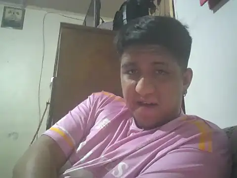 Snapshot of manolo666hot chatting on 03-06-26, 09:11 manolo666hot online show from 03-06-26, 09:11