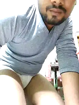 Snapshot of GildanK18 chatting on 01-26-25, 05:44 GildanK18 online show from 01-26-25, 05:44