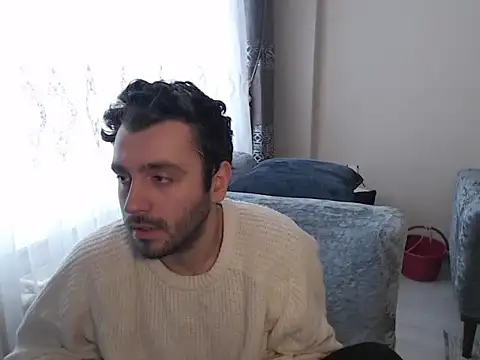 handsomeee04 online show from 04-18-26, 03:05