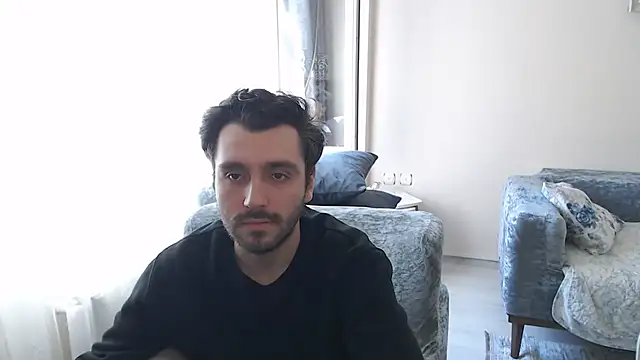 handsomeee04 online show from 04-20-26, 12:19