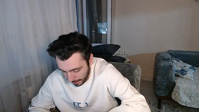 handsomeee04 online show from 04-21-26, 05:06