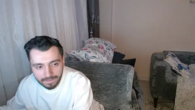 handsomeee04 online show from 05-04-26, 10:06