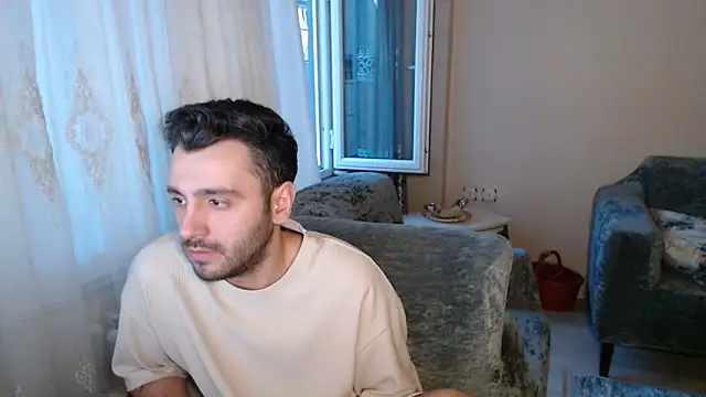 handsomeee04 online show from 05-15-26, 11:45