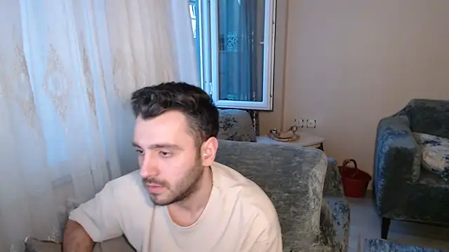 handsomeee04 online show from 05-16-26, 12:18