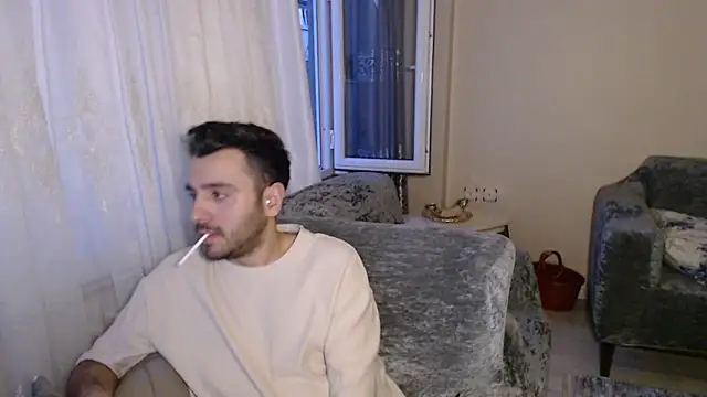 handsomeee04 online show from 05-16-26, 12:29