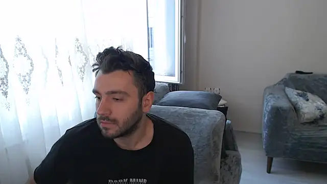 handsomeee04 online show from 05-19-26, 03:40