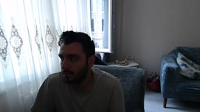handsomeee04 online show from 05-21-26, 12:45