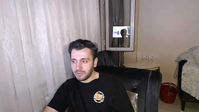 handsomeee04 online show from 05-26-26, 11:34
