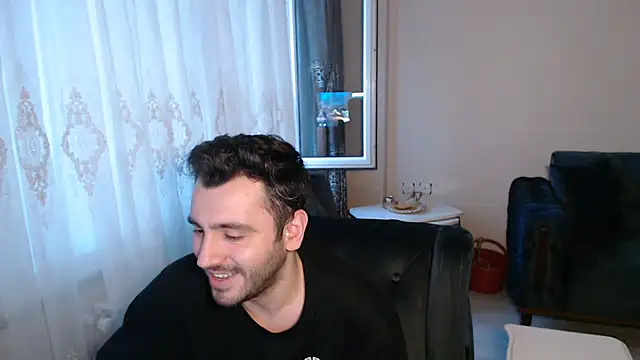 handsomeee04 online show from 05-27-26, 05:32