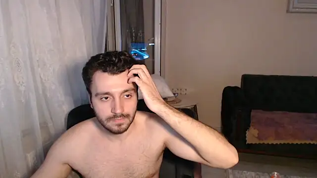 handsomeee04 online show from 06-04-26, 09:21