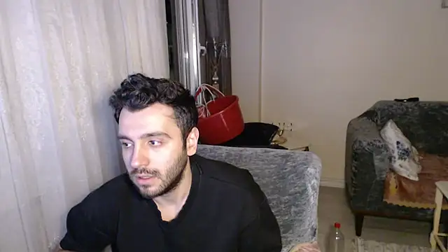handsomeee04 online show from 06-05-26, 06:35