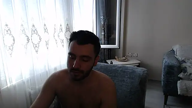 handsomeee04 online show from 06-21-26, 12:52