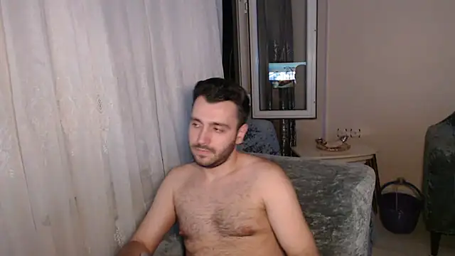 handsomeee04 online show from 07-01-26, 10:20