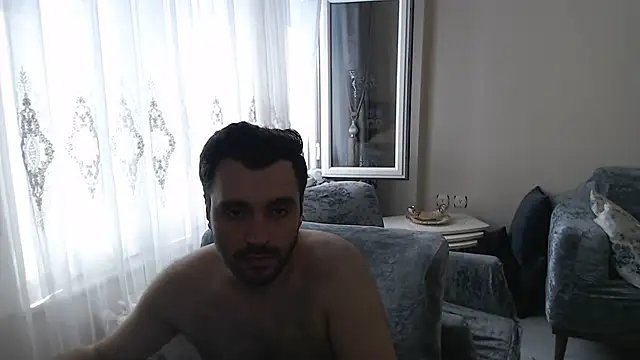 handsomeee04 online show from 07-21-26, 12:07