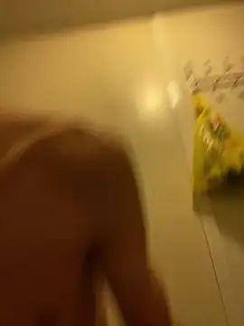 Snapshot of ekskekejejej chatting on 02-04-25, 04:08 ekskekejejej online show from 02-04-25, 04:08