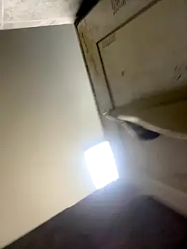 Snapshot of ekskekejejej chatting on 10-11-25, 11:25 ekskekejejej online show from 10-11-25, 11:25