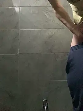 Snapshot of ekskekejejej chatting on 11-05-25, 09:59 ekskekejejej online show from 11-05-25, 09:59