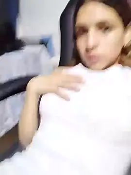 Snapshot of charlotes28 chatting on 12-27-24, 02:58 charlotes28 online show from 12-27-24, 02:58