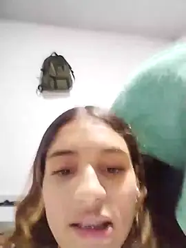 Snapshot of charlotes28 chatting on 01-15-25, 02:27 charlotes28 online show from 01-15-25, 02:27