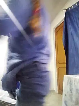 Snapshot of charlotes28 chatting on 02-26-25, 01:32 charlotes28 online show from 02-26-25, 01:32