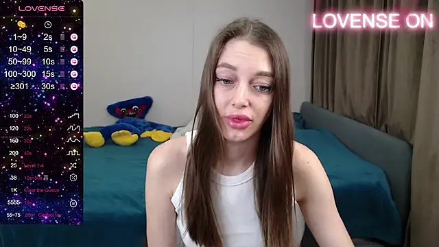 Snapshot of Cherry_air chatting on 01-18-25, 11:32 Cherry air online show from 01-18-25, 11:32