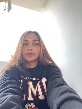 Snapshot of Sara_Smitthh6 chatting on 09-29-25, 01:49 Sara Smitthh6 online show from 09-29-25, 01:49