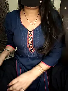 Snapshot of Soniya_444 chatting on 03-11-25, 06:30 Soniya 444 online show from 03-11-25, 06:30