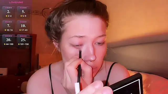 eva varnerr online show from 06-22-26, 10:51