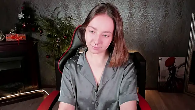 Amelia Stark online show from 01-03-25, 01:36