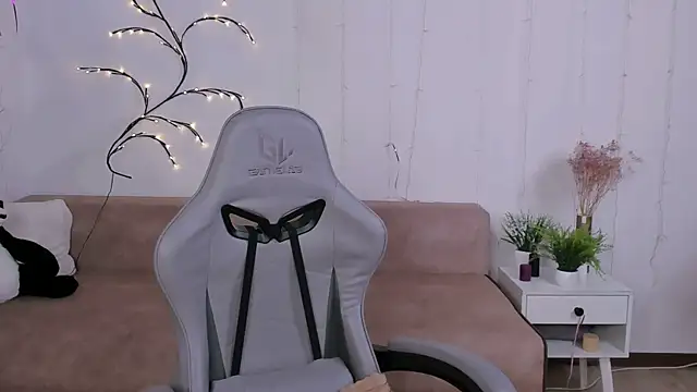 Amelia Stark online show from 01-23-25, 01:35