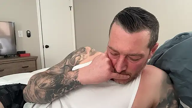 Snapshot of moon-boy chatting on 02-05-25, 07:53 moon-boy online show from 02-05-25, 07:53