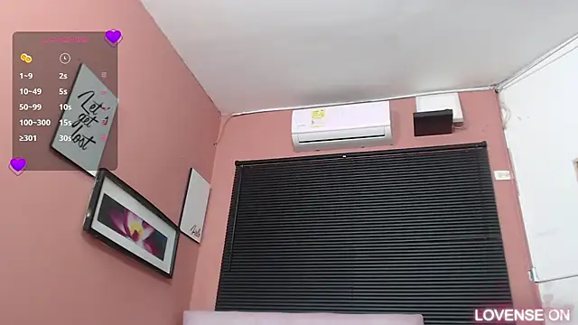 Snapshot of MommyHelpsmee chatting on 03-08-25, 07:42 MommyHelpsmee online show from 03-08-25, 07:42