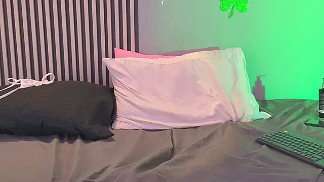 GysellHanson online show from 04-01-26, 01:41