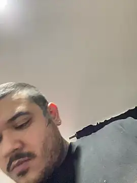 El Titan1998 online show from 02-24-25, 08:58