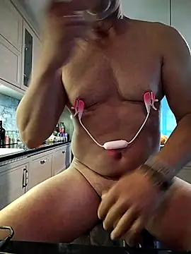 Snapshot of kevincumporn chatting on 05-08-26, 03:23 kevincumporn online show from 05-08-26, 03:23