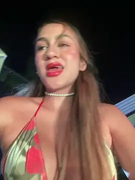 Snapshot of Mariapaula chatting on 12-27-24, 11:31 Mariapaula online show from 12-27-24, 11:31